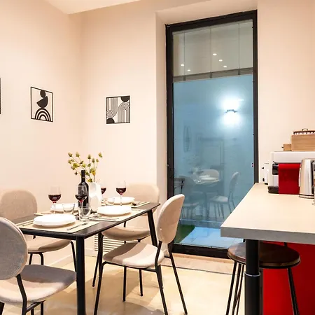 Seaside Near St Nicholas Basilica Appartamento Bari